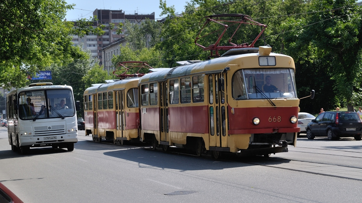 В центре Екатеринбурга остановят трамваи и троллейбусы из-за бегунов и велосипедистов