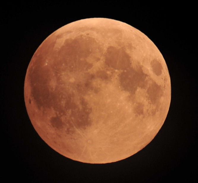 Следующее полное лунное затмение состоится 21 января 2019 года