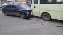 Отказали тормоза: в Ростове маршрутка протаранила три автомобиля