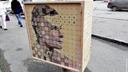 Художники превратили в арт-объект еще одну серую будку в центре Челябинска