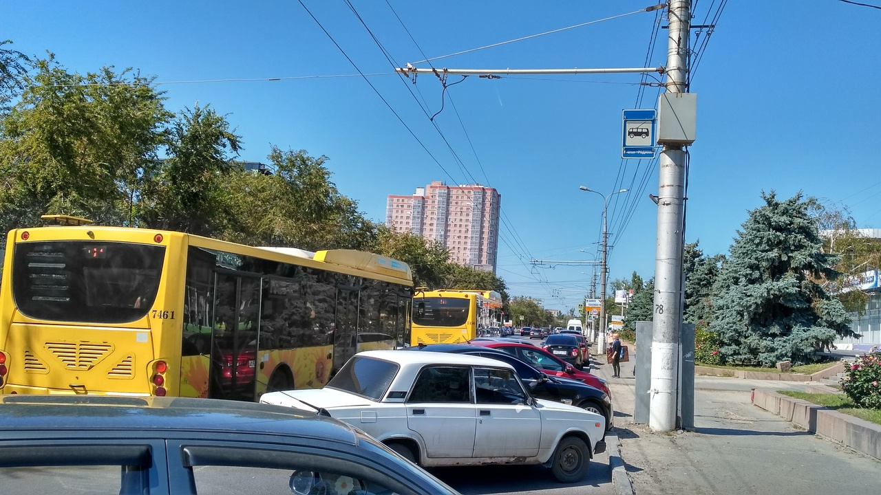 Страсти по Невской: волгоградский активист — о парковке и возвращении спорного перехода в центре