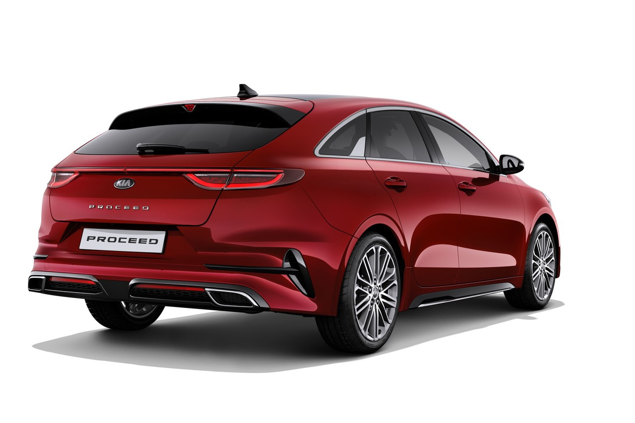 KIA ProCeed стал универсалом, но от Ceed SW отличается более динамичной задней частью KIA ProCeed стал универсалом, но от Ceed SW отличается более динамичной задней частью