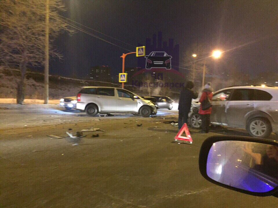 Девушка скончалась на месте ДТП от полученных травм Девушка скончалась на месте ДТП от полученных травм