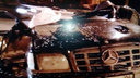 Разорвало пополам: в Челябинске водитель с признаками опьянения намотал «Мерседес» на столб