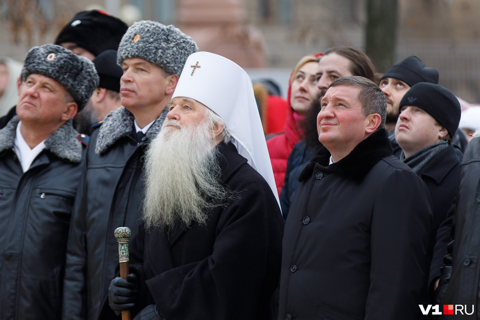 Совсем недавно митрополит Герман присутствовал на поднятии купола и креста Александро-Невского собора 