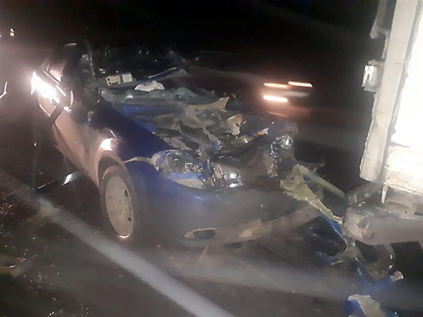Водитель иномарки скончался на месте, его пассажир получил травмы
