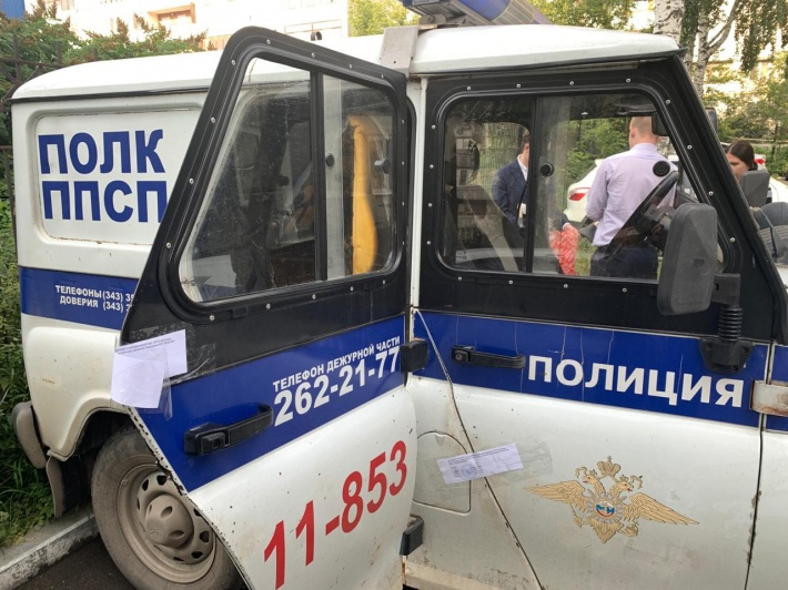 В этой машине произошло изнасилование В этой машине произошло изнасилование