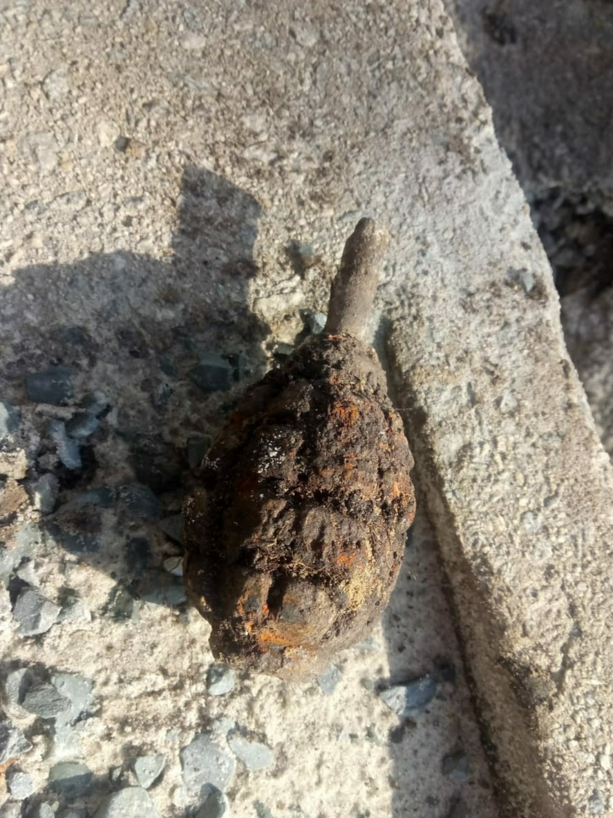 Этот снаряд случайно нашли во время земляных работ 