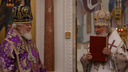 «Итак, за вами 30 новых храмов»: патриарх Кирилл подарил владыке Сергию 30 евангелий