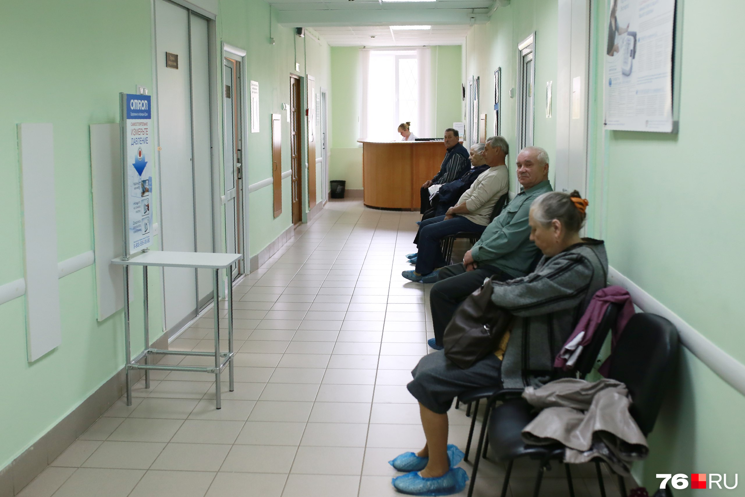 После 50 лет узлы на щитовидной железе встречаются у половины женщин и 20% мужчин После 50 лет узлы на щитовидной железе встречаются у половины женщин и 20% мужчин