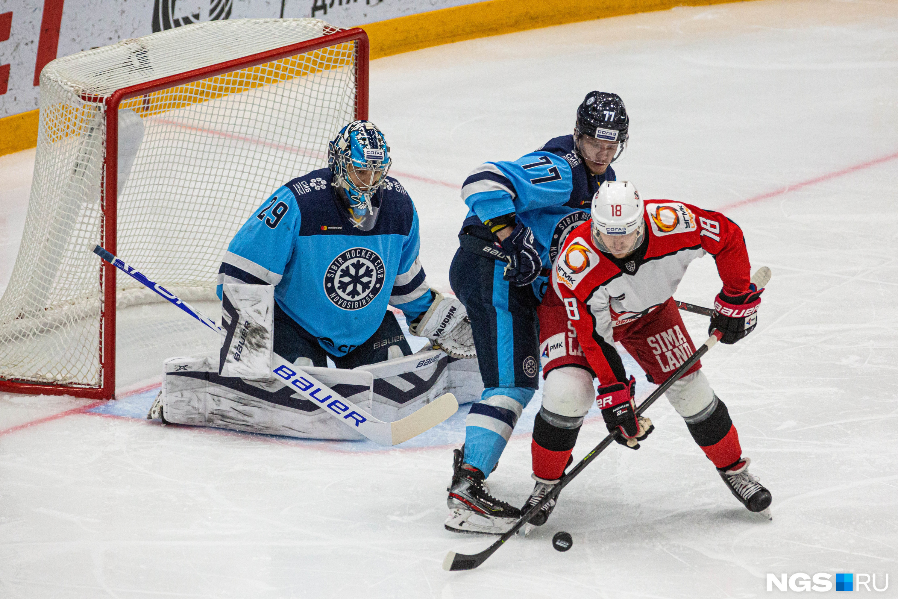 Спортивный автомобилист. Хоккеист Сибири Клемешов. Сибирь Автомобилист. Хоккей Сибирь Южный Урал. Детский буллит хоккей.