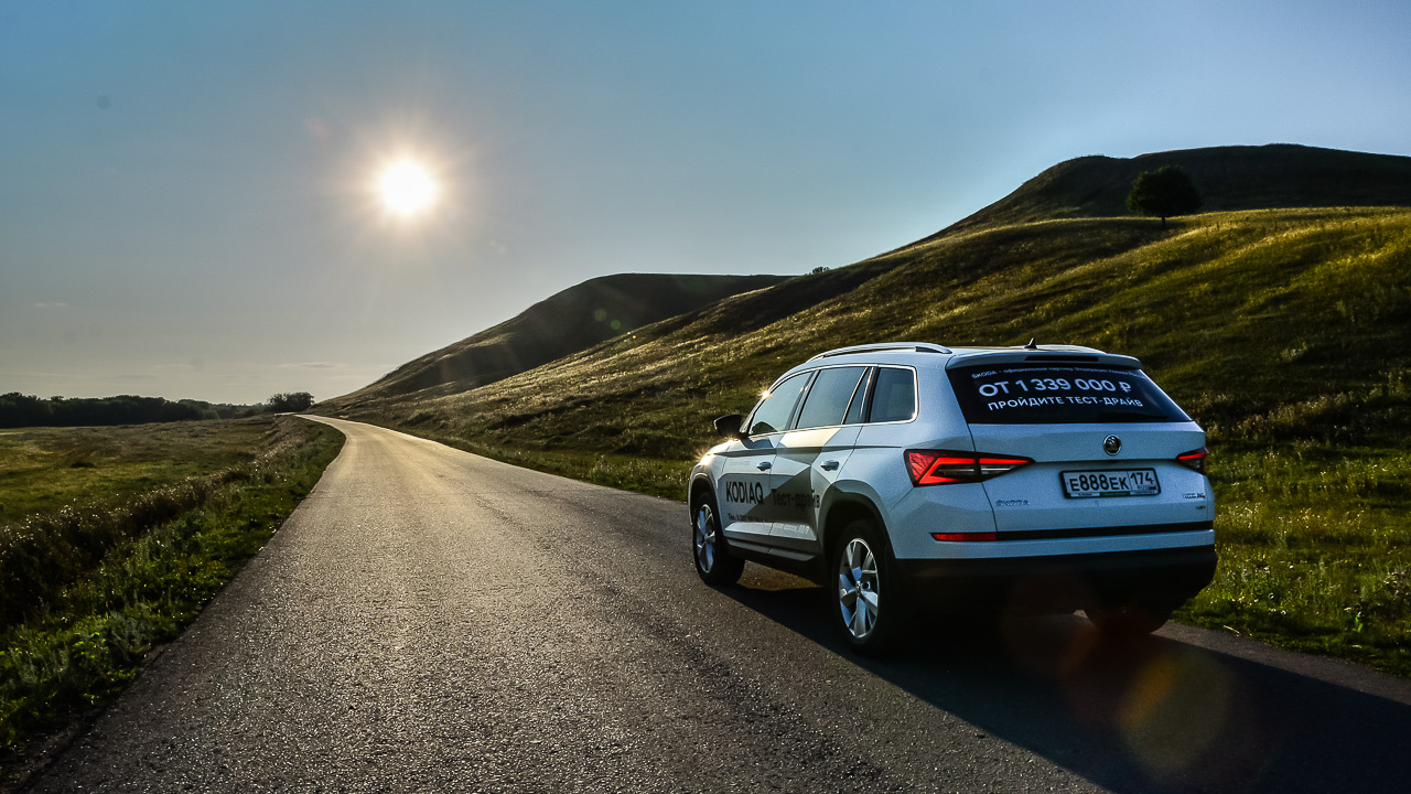 Kodiaq умеет ездить быстро, но не очень любит Kodiaq умеет ездить быстро, но не очень любит