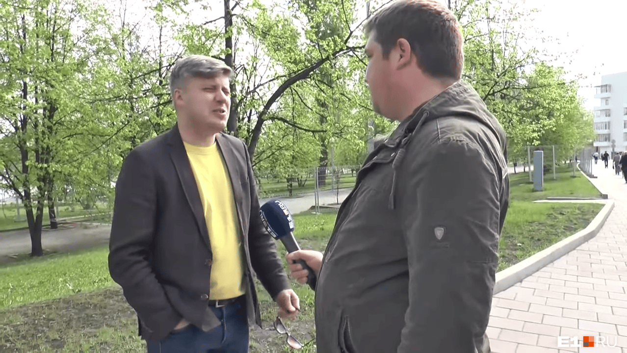 Денис Корнеевский считает, что здесь не лучшее место для храма. Денис Корнеевский считает, что здесь не лучшее место для храма.
