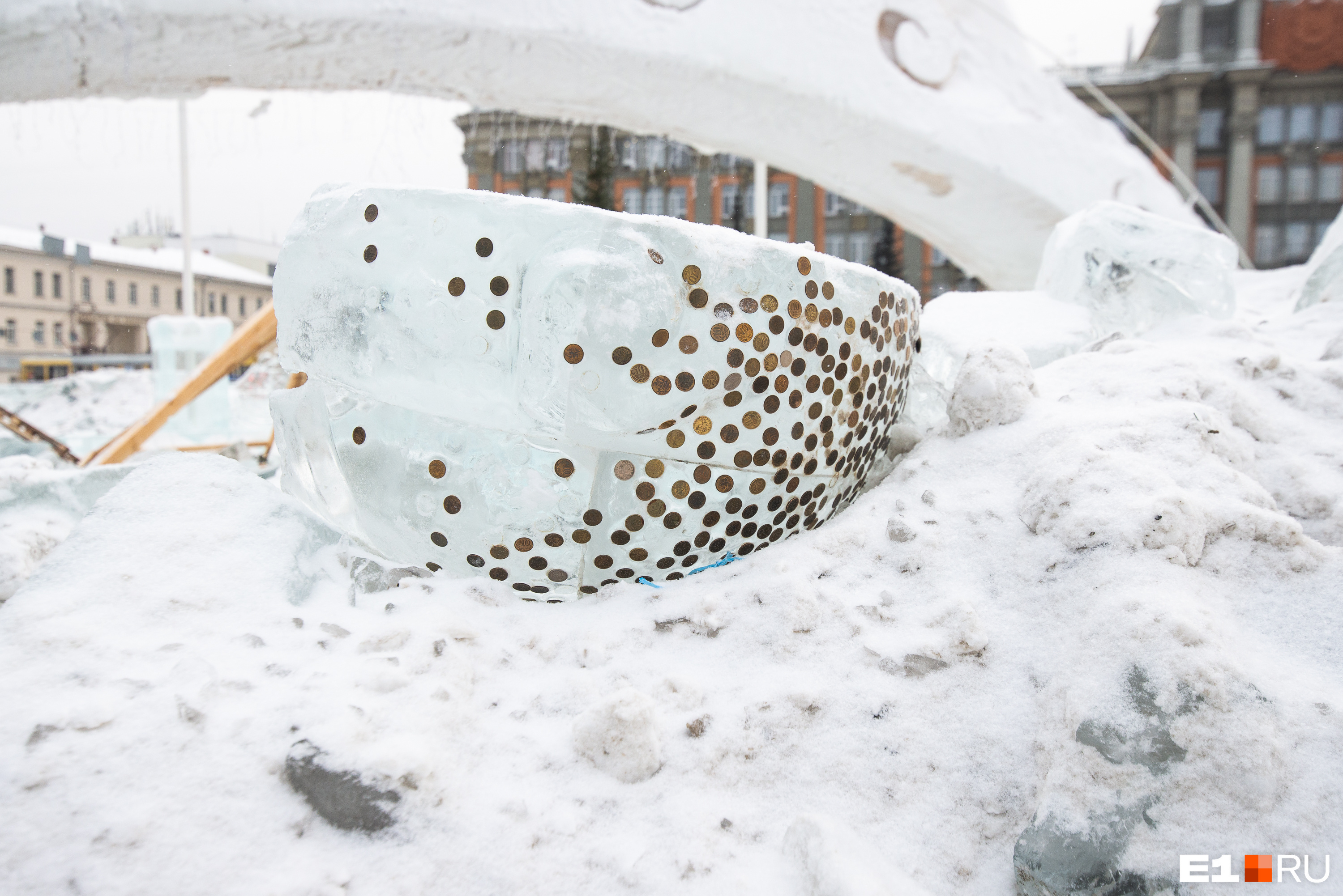 Разбор слова. Ледовый городок ноябрьск. Ледовый городок екатеринбург 2023. Ледяной разобрать. Ледяной разобрать.