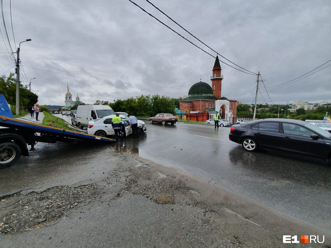 Е1 екатеринбург аварии сегодня