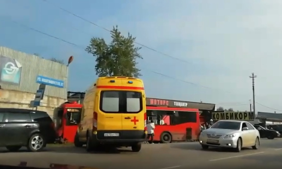 На месте уже бригады врачей На месте уже бригады врачей