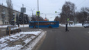 Без стоп-линий и сплошных: в Тольятти водитель «девятки» врезался в автобус