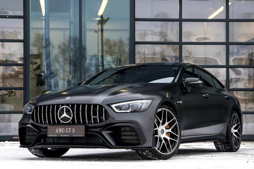 AMG GT 63 S не нужно путать с купе AMG GT... В мерсовской системе обозначения разберётся только фанат марки. На это, видимо, и рассчитано AMG GT 63 S не нужно путать с купе AMG GT... В мерсовской системе обозначения разберётся только фанат марки. На это, видимо, и рассчитано