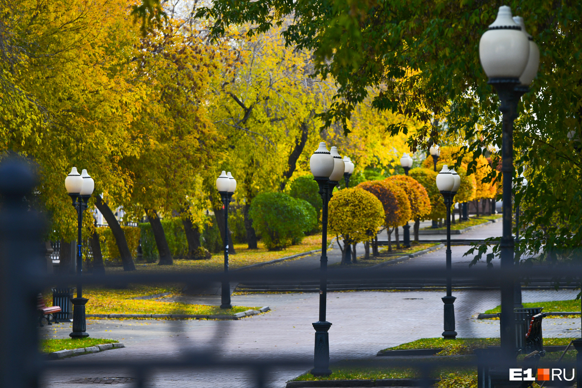 Екатеринбург Плотинка осень