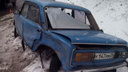 При столкновении с иномаркой на заснеженной трассе у ВАЗа отлетели колеса