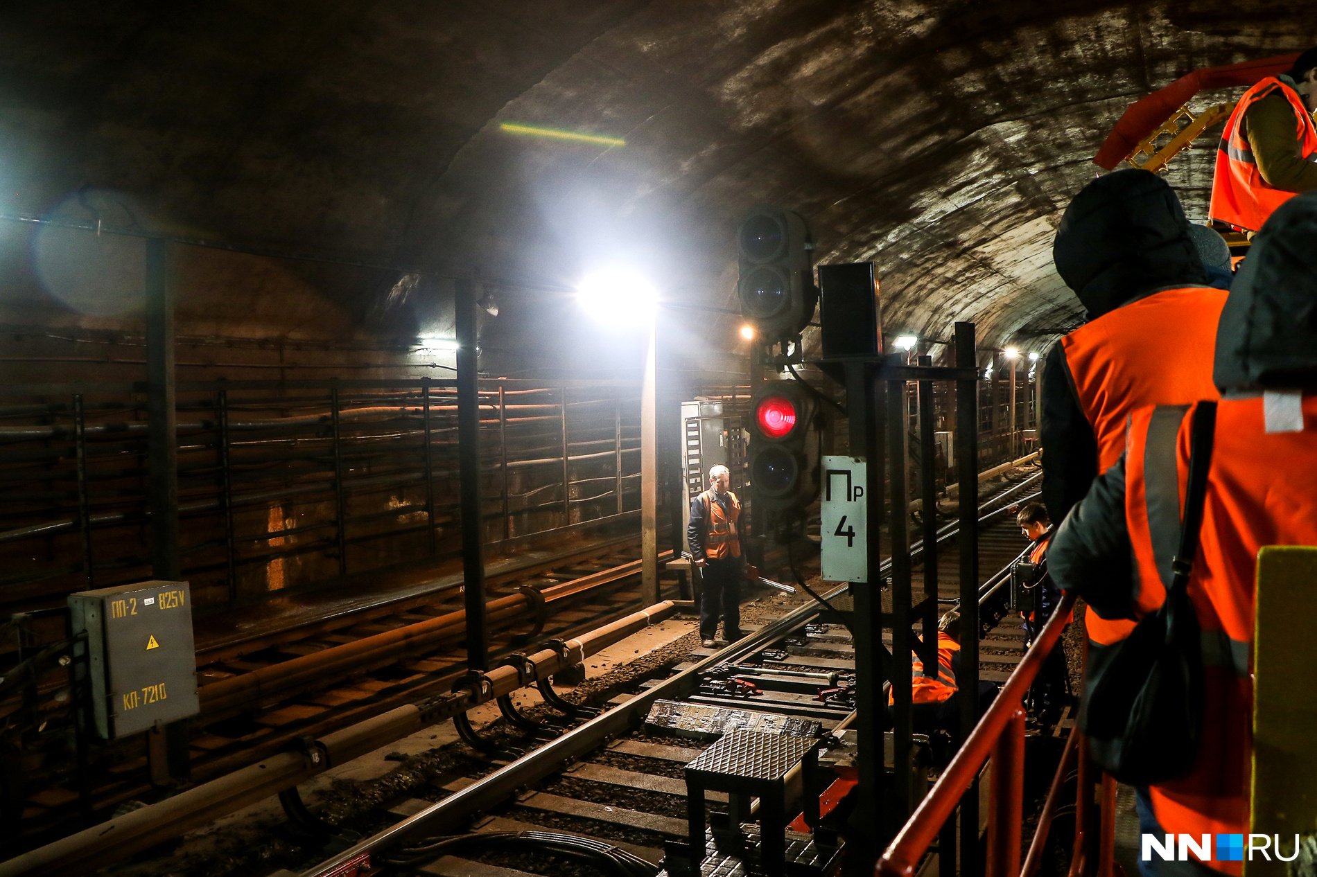 Сегодня работает метро ночью. Нижегородское метро депо. Депо Нижегородское Московского метрополитена. СЦБ метрополитена. Метрополитен ночью.