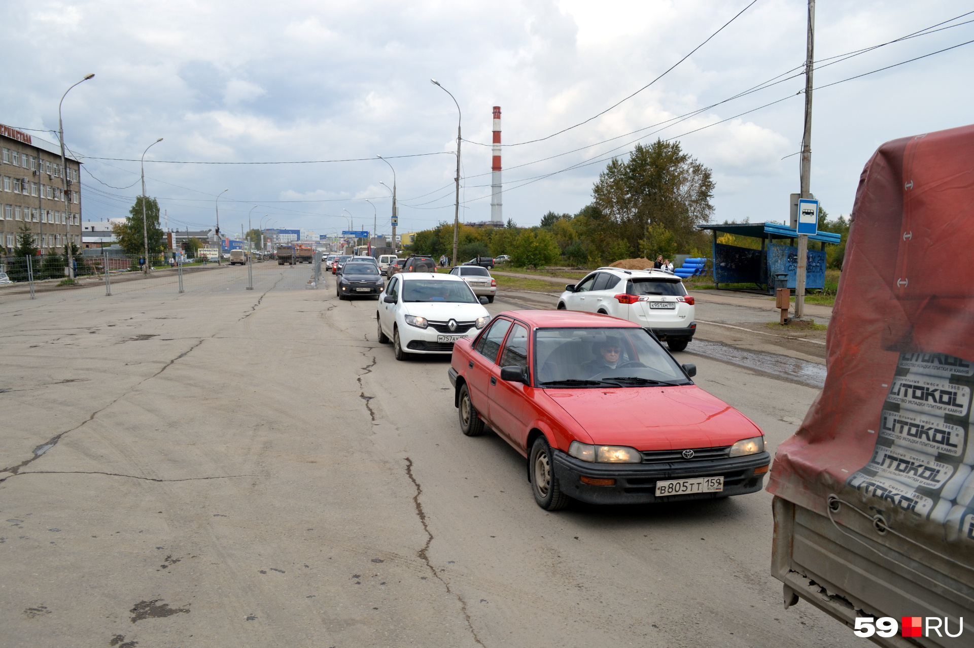 По одной полосе в каждую сторону