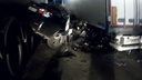 Момент аварии с Camry и фурой на трассе М-5 в Челябинской области попал на видео