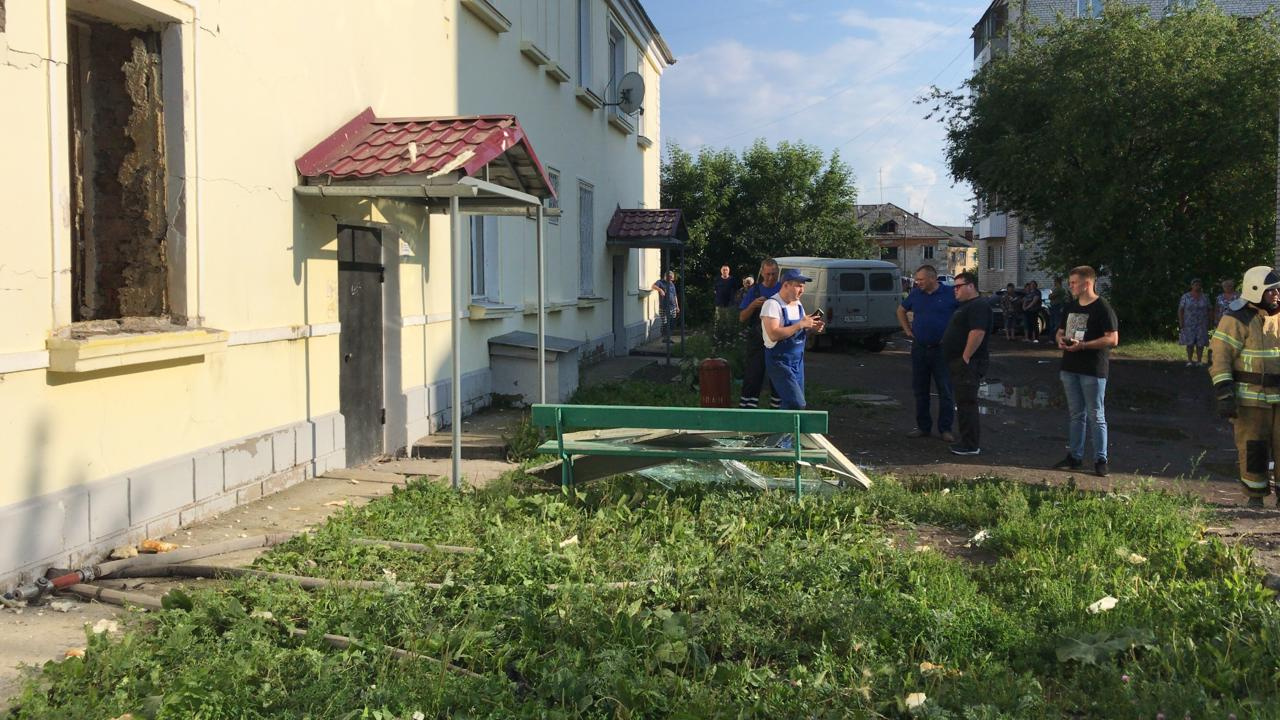 Людей внутрь пока не пускают Людей внутрь пока не пускают