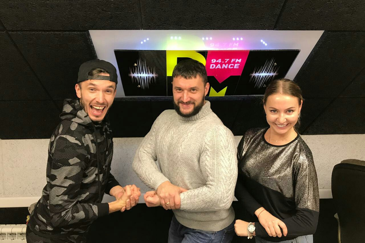 Ведущие радио дфм