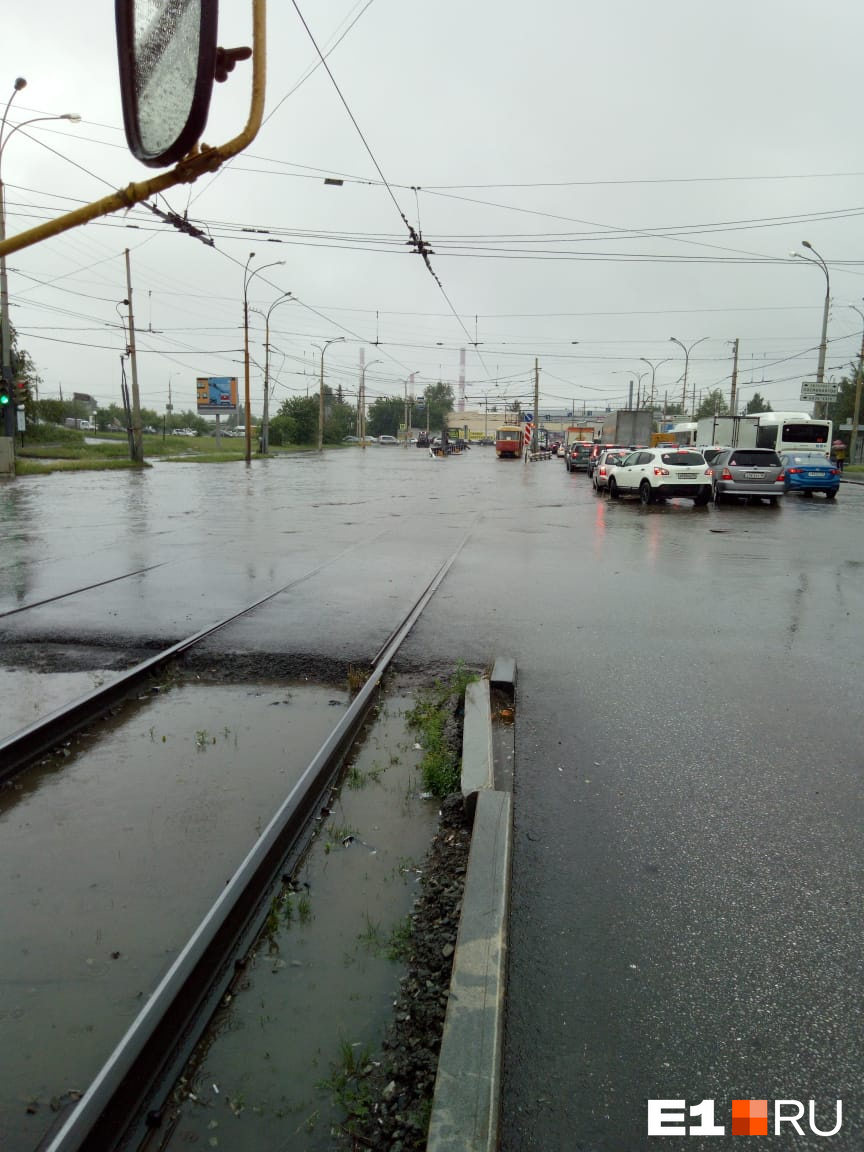 Екатеринбург дождь. Наводнение в екатеринбурге. Будет ли наводнение в екатеринбурге. Потоп в екатеринбурге. Будет ли наводнение в екатеринбурге.
