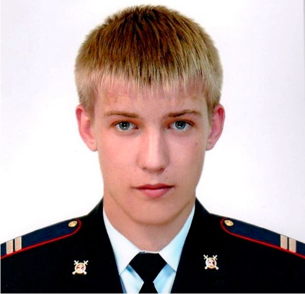 Погибшему полицейскому Виктору Кабаку было 20 лет 