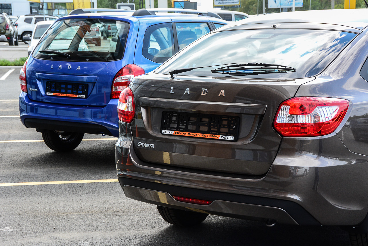Lada Granta с сентября прошлого года полностью вытеснила Lada Kalina и выпускается в четырёх типах кузовов Lada Granta с сентября прошлого года полностью вытеснила Lada Kalina и выпускается в четырёх типах кузовов
