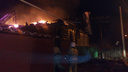 Огонь угрожал соседям: в поселке Увал ночью сгорел жилой дом
