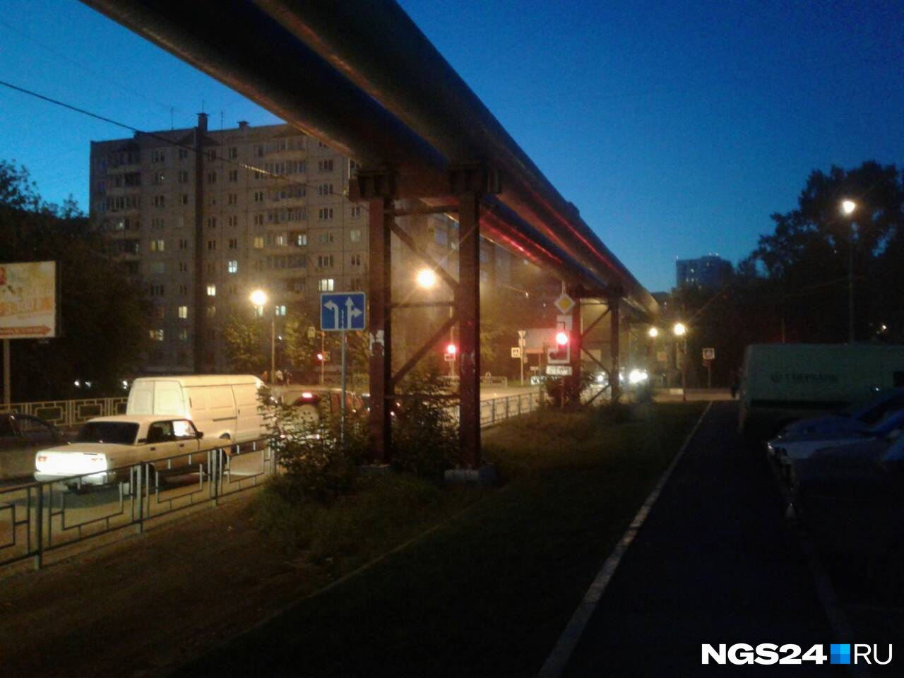 По словам корреспондента НГС, черная дымка воняет По словам корреспондента НГС, черная дымка воняет