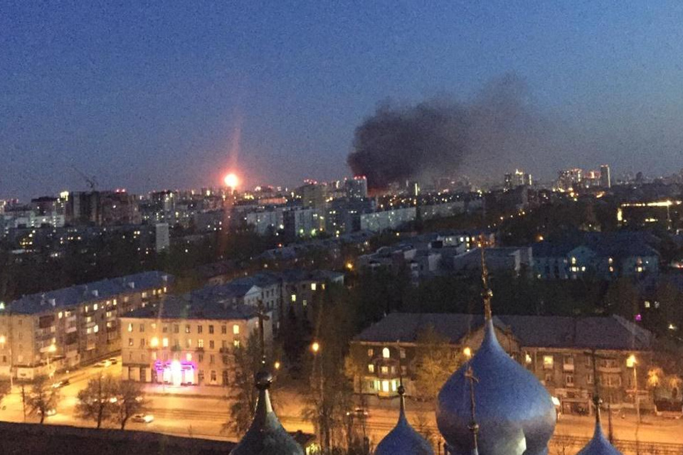 Погода в калининском районе новосибирска. Площадь Ленина Новосибирск вечером.