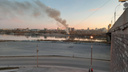 Склад выгорел полностью: очевидцы сняли на видео утренний пожар на правом берегу Новосибирска
