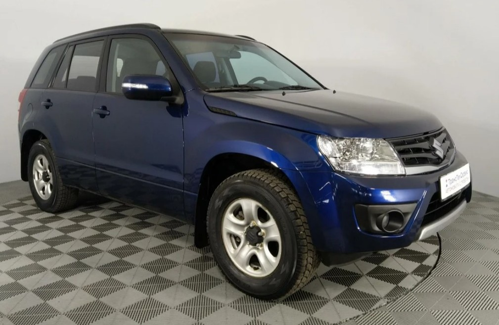 Suzuki Grand Vitara имела честный полный привод — на кроссоверах такая схема больше не применяется Suzuki Grand Vitara имела честный полный привод — на кроссоверах такая схема больше не применяется