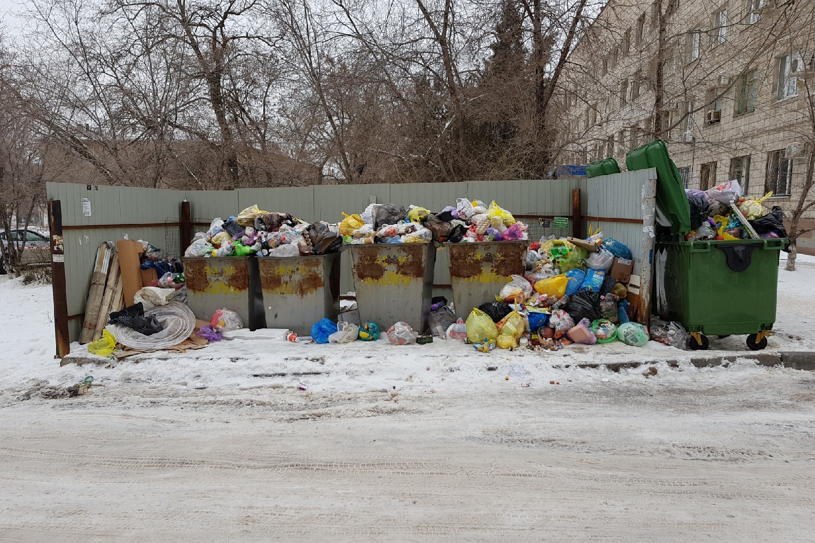 Волгоград превратился в большую мусорку: V1.RU составляет народную карту  дворовых свалок - 6 января 2019 - v1.ru