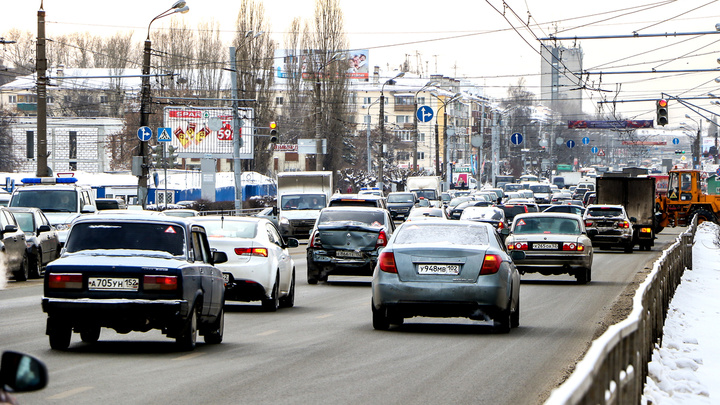 Не пережила зимы. Дорожную разметку в Нижнем Новгороде восстановят к концу лета