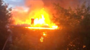 Выжгло двухэтажку: появилось видео крупного пожара в центре Самары