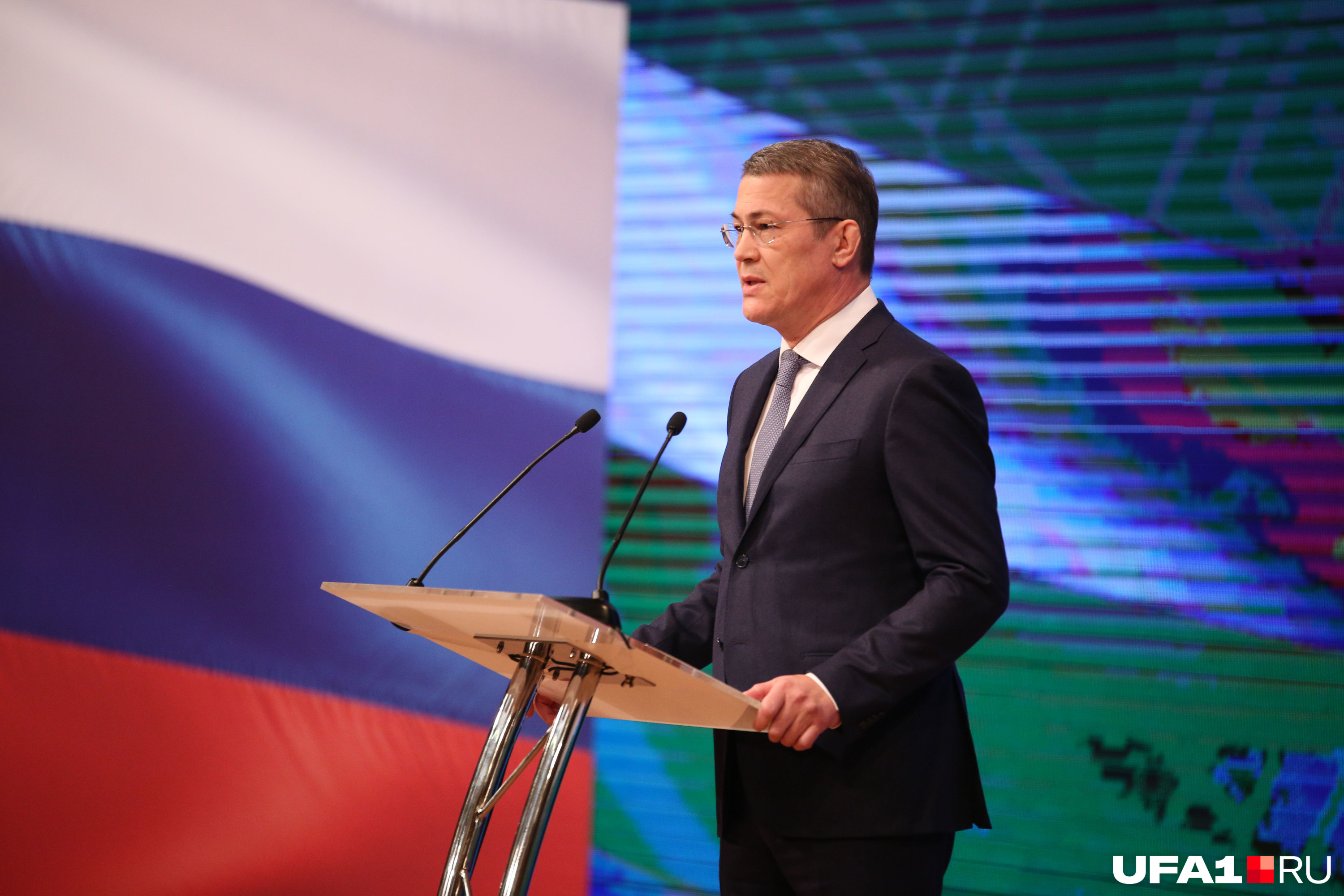 Одной из первых Радий Хабиров взялся решать проблему пассажирских перевозок в Уфе Одной из первых Радий Хабиров взялся решать проблему пассажирских перевозок в Уфе