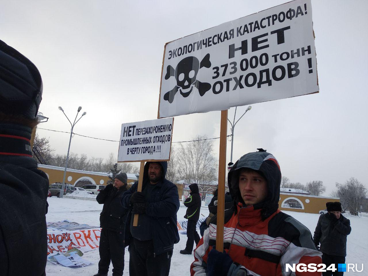 Народ постепенно подтягивается Народ постепенно подтягивается