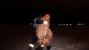 «Был дезориентирован»: в Челябинске спасли мужчину, замерзавшего на льду Шершнёвского водохранилища