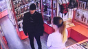 Полиция опубликовала видео с подозреваемым в нападениях на секс-шопы