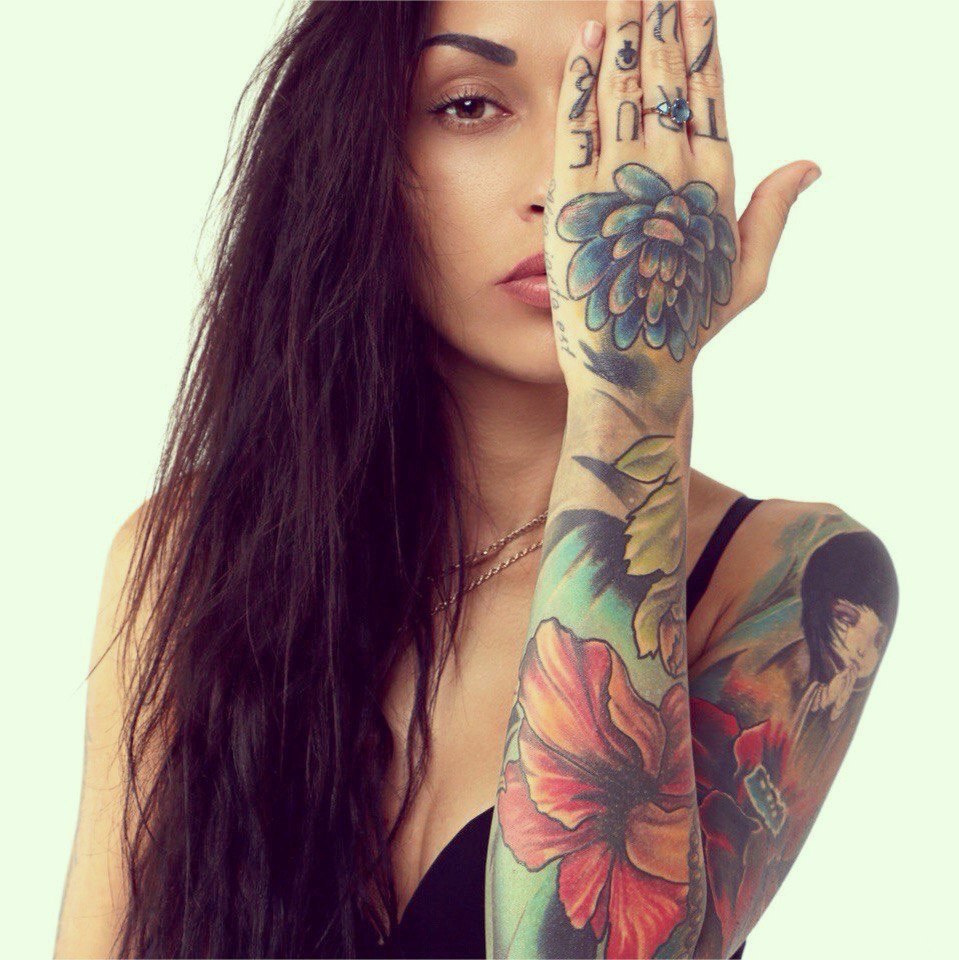 Красивые девушки с татуировками. 16 июля 2019 года - 17 июля 2019 - e1.ru