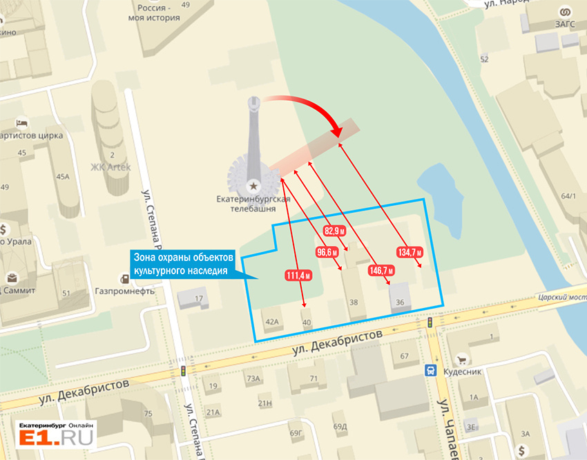 Красными стрелками указано направление, куда будет падать башня. В синей зоне находятся памятники архитектуры и указано, сколько до них метров