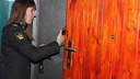 «Дверь открыла супруга»: в Самарской области алиментщик прятался в шкафу
