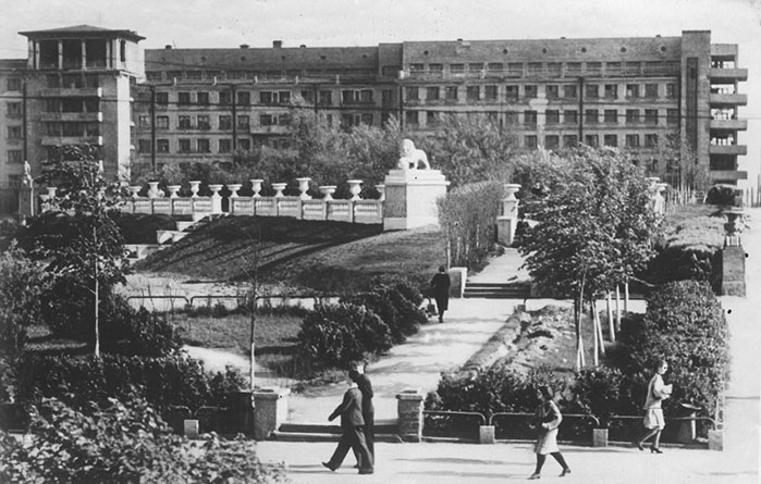 Гостиница была построена в 1930-е годы Гостиница была построена в 1930-е годы