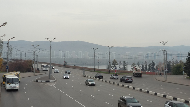 Опасная дымка: датчики загрязнений зашкаливают в трёх районах Красноярска
