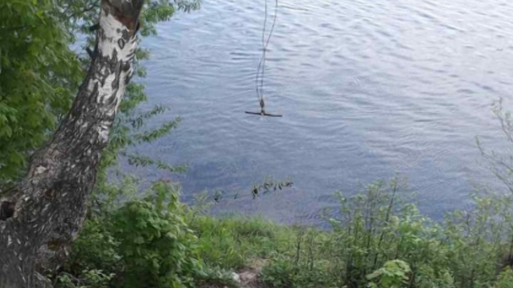 Решил прыгнуть с тарзанки: на Ваду утонул 13-летний подросток